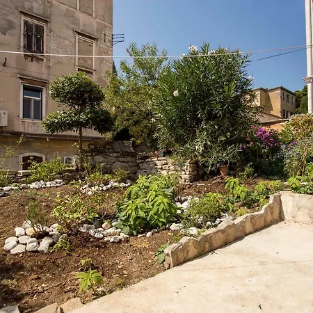 Apartament Emanuel *